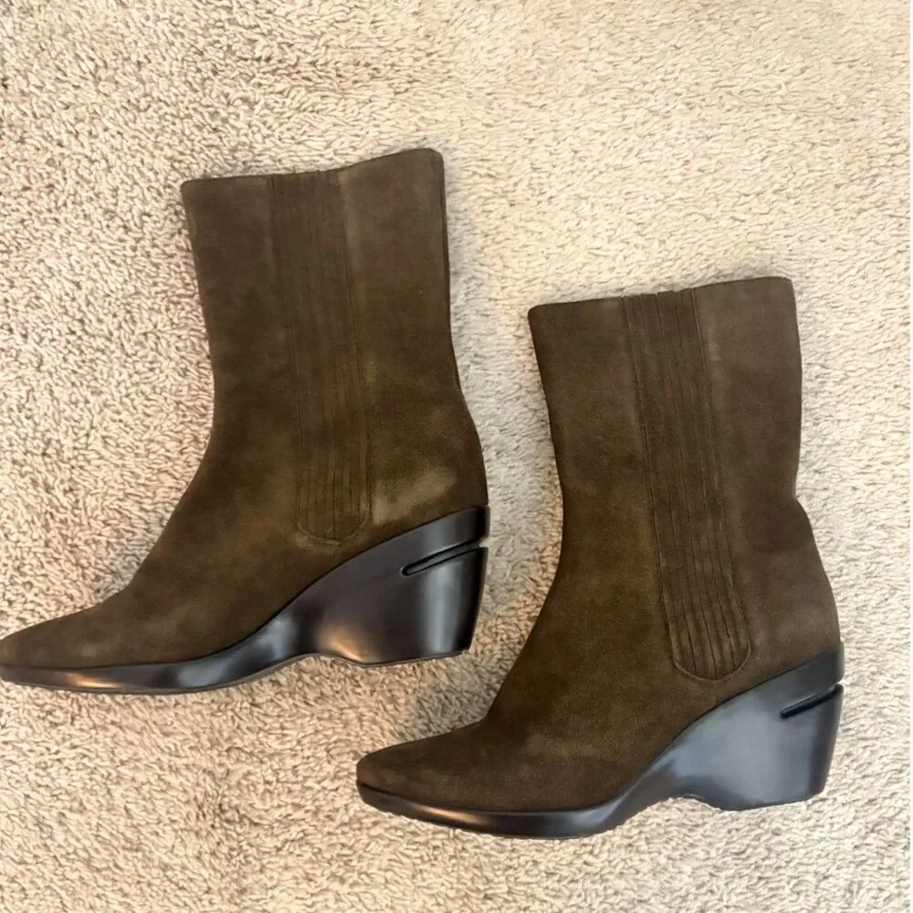 Cole Haan Nike Air Chelsea Wedge Boots Olive Brown Suede Size 10